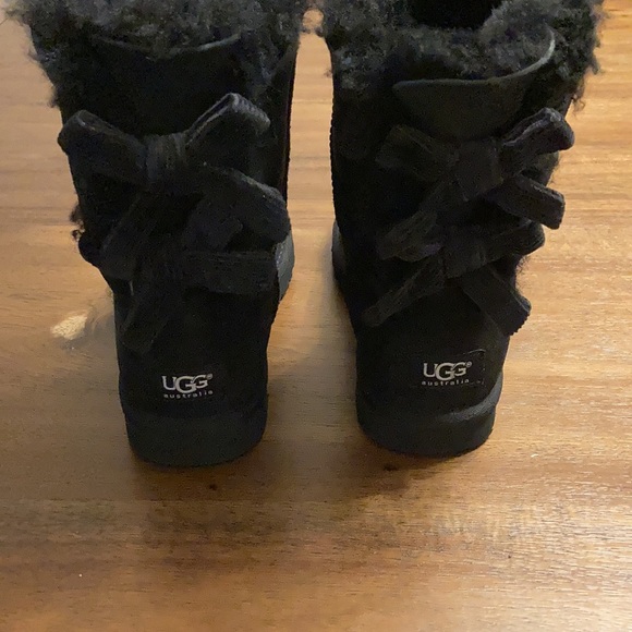 UGG Bailey Corduroy Bow Women’s Boots - Picture 4 of 9